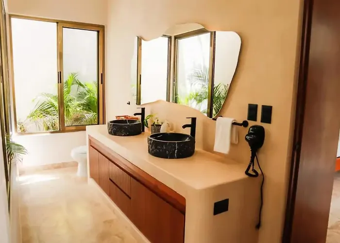Spacious 4br With Private Pool & Lush Courtyard In Villa Tulum