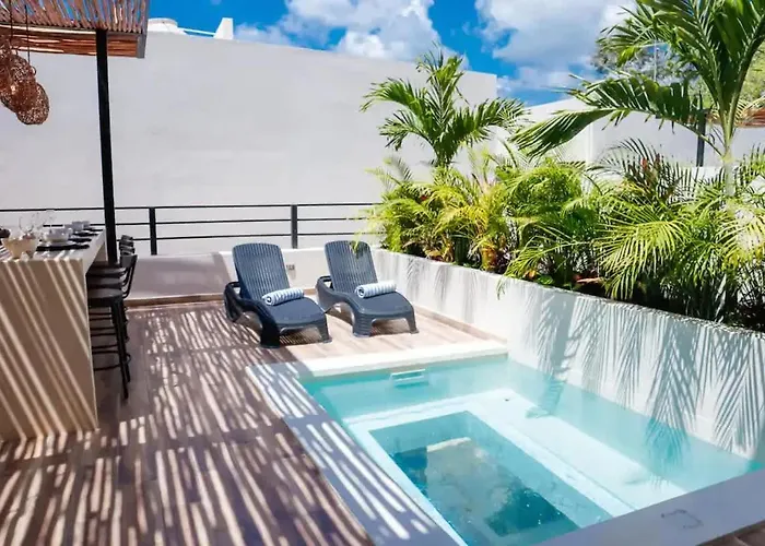 Spacious 4br With Private Pool & Lush Courtyard In Villa Tulum