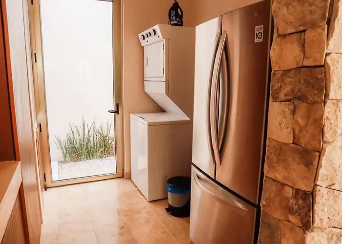 Villa Spacious 4br With Private Pool & Lush Courtyard In Tulum